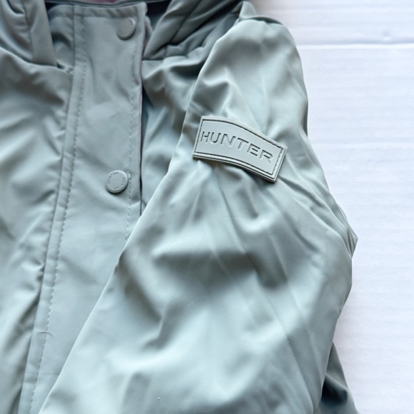 Hunter New Girls Water Resistant Long Hooded
Rain Jacket
NWT - Picture 6 of 16